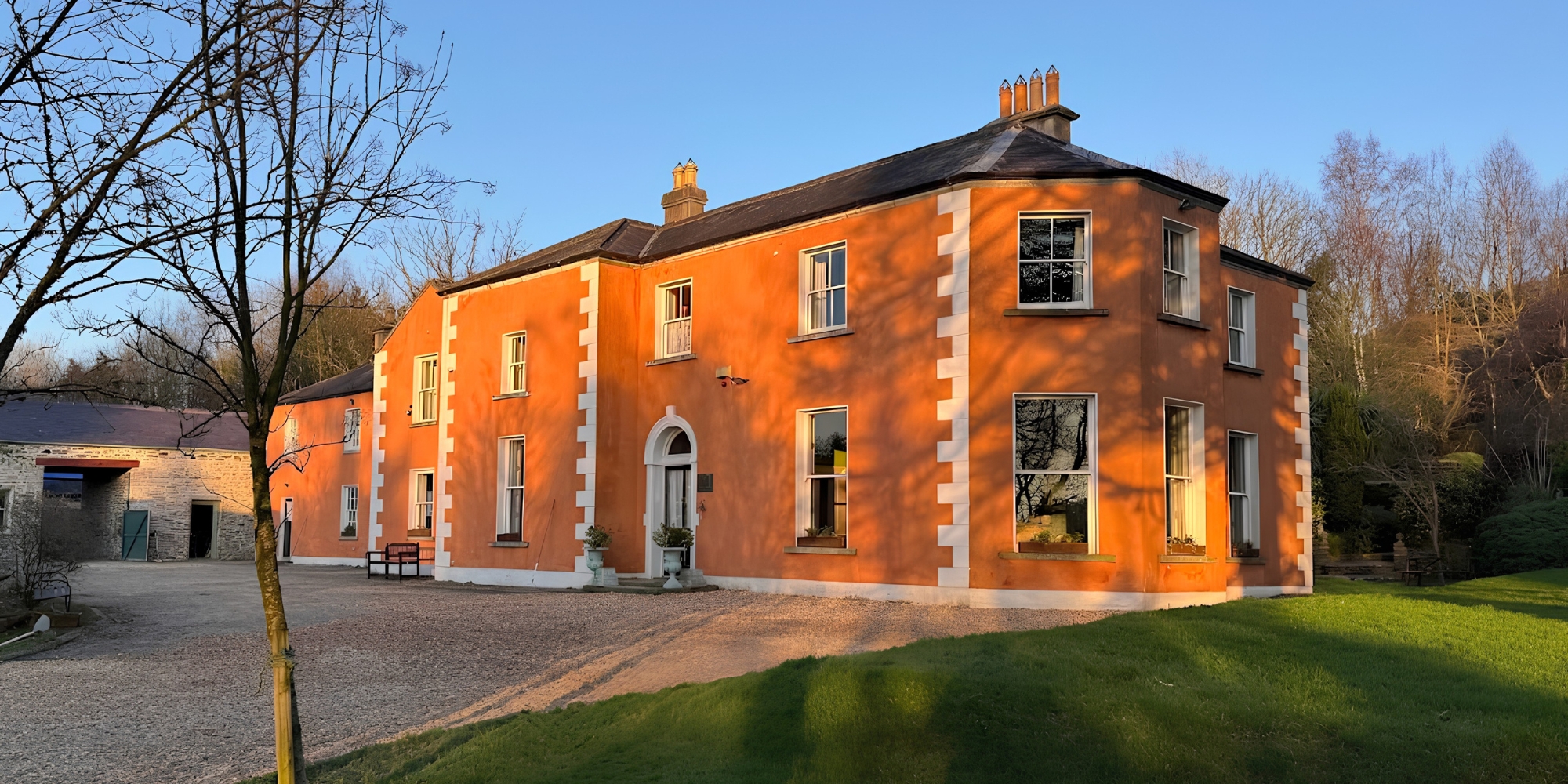 Clone Country House